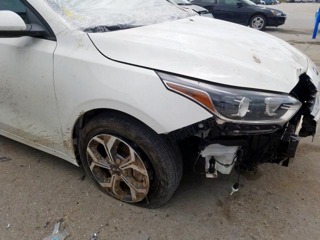 3KPF24AD5KE062128 - 2019 KIA FORTE FE  photo 9