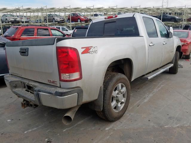 1GT120C85BF126080 - 2011 GMC SIERRA K2500 SLE  photo 4