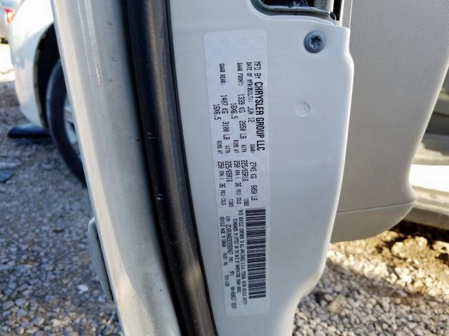 2C4RVAAG9CR393467 - 2012 VOLKSWAGEN ROUTAN S  photo 10