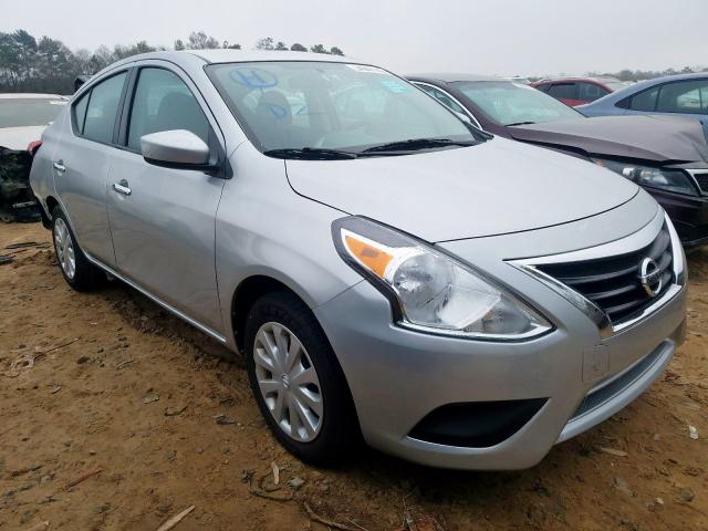 3N1CN7APXJL881350 - 2018 NISSAN VERSA S  photo 1