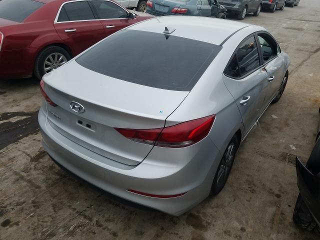 5NPD84LFXHH090998 - 2017 HYUNDAI ELANTRA SE SILVER photo 4