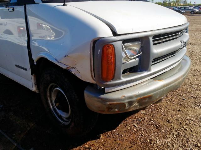 1GBHG35R421205670 - 2002 CHEVROLET EXPRESS G3500  photo 9