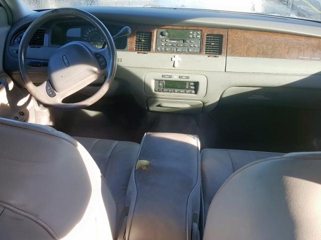 1LNFM81W4WY735036 - 1998 LINCOLN TOWN CAR EXECUTIVE  фото 9