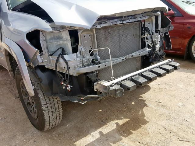 3TMAZ5CN1HM030745 - 2017 TOYOTA TACOMA DOUBLE CAB  foto 9