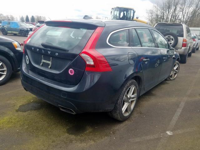 YV140MEK0F1218875 - 2015 VOLVO V60 PREMIER  photo 4