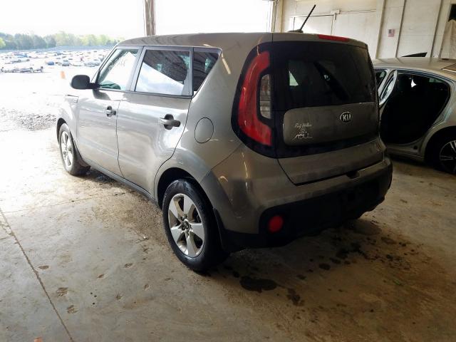 KNDJN2A26J7589484 - 2018 KIA SOUL  photo 3