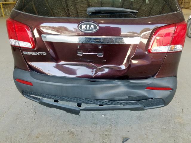 5XYKT3A19BG092649 - 2011 KIA SORENTO BASE  photo 9