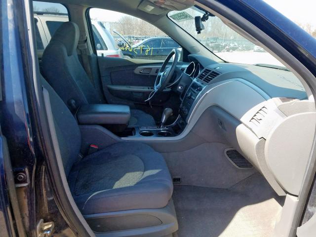 1GNKVFED0CJ166341 - 2012 CHEVROLET TRAVERSE LS  photo 5