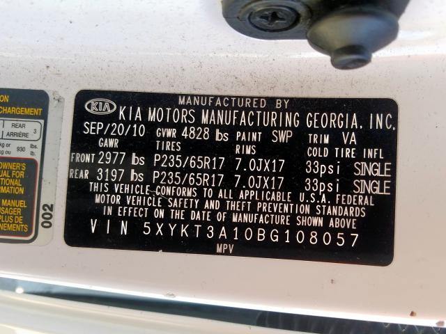 5XYKT3A10BG108057 - 2011 KIA SORENTO BASE  photo 10