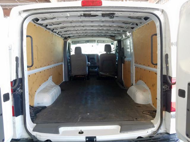 1N6BF0KMXJN817887 - 2018 NISSAN NV 1500 S  photo 6