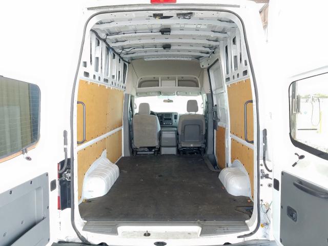 1N6BF0LY5JN810606 - 2018 NISSAN NV 2500 S  photo 6