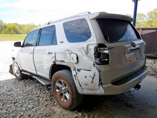 JTEZU5JR3H5161099 - 2017 TOYOTA 4RUNNER SR5  photo 3