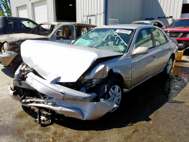 4T1BG22KXYU647942 - 2000 TOYOTA CAMRY CE  photo 2