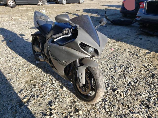 JYARN23E2DA014845 - 2013 YAMAHA YZFR1 GRAY photo 1