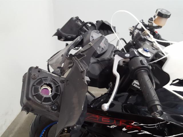 JH2PC4041AK300370 - 2010 HONDA CBR600 RR  photo 19