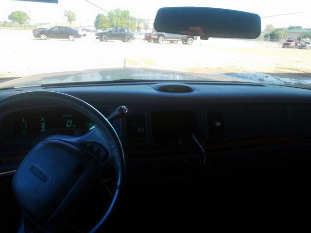 1LNLM81W7VY688375 - 1997 LINCOLN TOWN CAR EXECUTIVE  photo 9