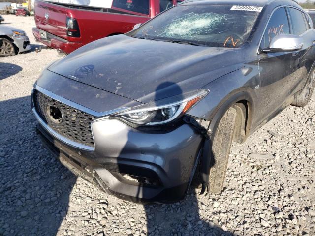 SJKCH5CR7HA016700 - 2017 INFINITI QX30 BASE 灰色 照片 9