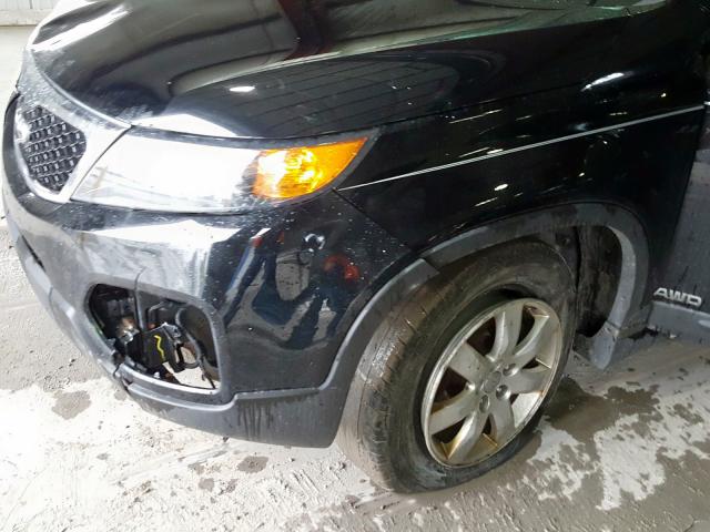 5XYKTCA60CG293496 - 2012 KIA SORENTO BASE  photo 9