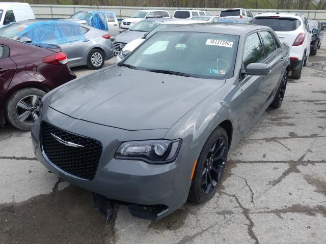 2C3CCABG1KH654027 - 2019 CHRYSLER 300 S  photo 2