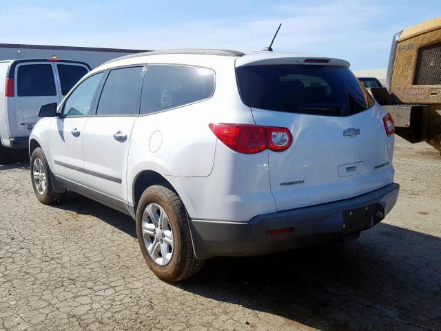 1GNLREED3AS129066 - 2010 CHEVROLET TRAVERSE LS  photo 3