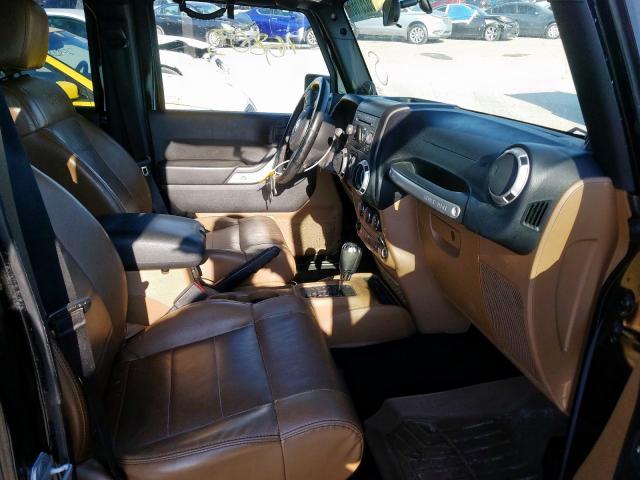 1J4BA5H16BL611145 - 2011 JEEP WRANGLER UNLIMITED SAHARA  photo 5