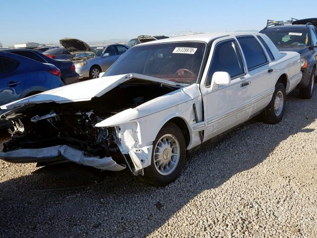 1LNLM81W6TY729298 - 1996 LINCOLN TOWN CAR EXECUTIVE  photo 2