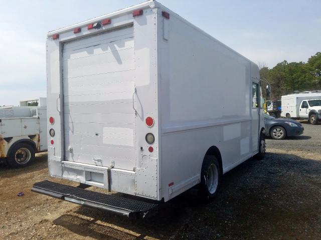 4UZAANBW16CW06930 - 2006 FREIGHTLINER CHASSIS M LINE WALK-IN VAN  photo 4