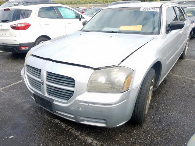 2D4FV48T85H695853 - 2005 DODGE MAGNUM SE  photo 2