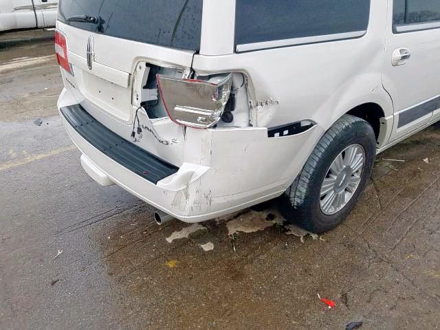 5LMJJ2H51BEJ01110 - 2011 LINCOLN NAVIGATOR  ფოტო 9