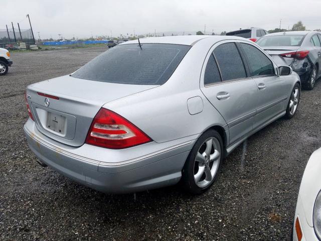 WDBRF40JX5F677887 - 2005 MERCEDES-BENZ C 230K SPORT SEDAN  photo 4