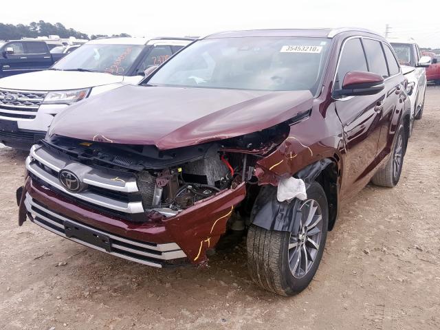 5TDJZRFH7JS810560 - 2018 TOYOTA HIGHLANDER SE  photo 2