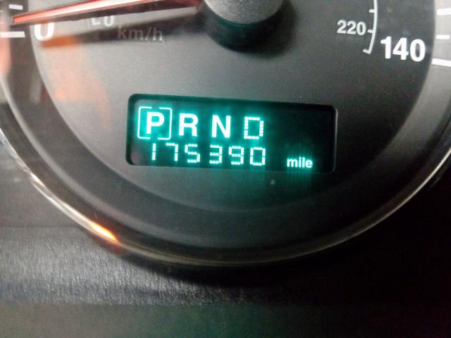 1J8HH48N46C126137 - 2006 JEEP COMMANDER  ფოტო 8