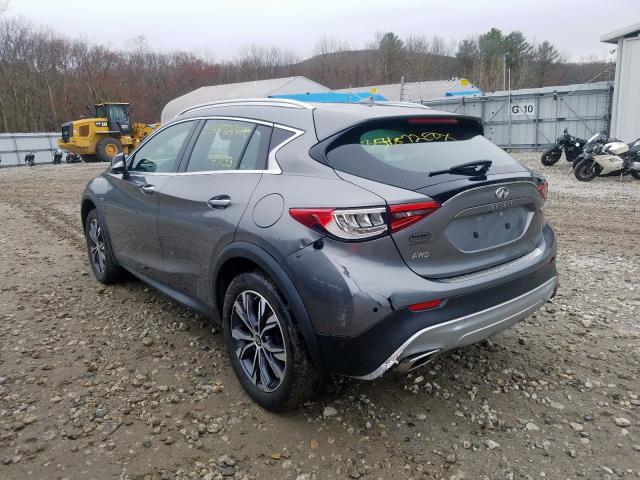 SJKCH5CRXHA026511 - 2017 INFINITI QX30 BASE  photo 3