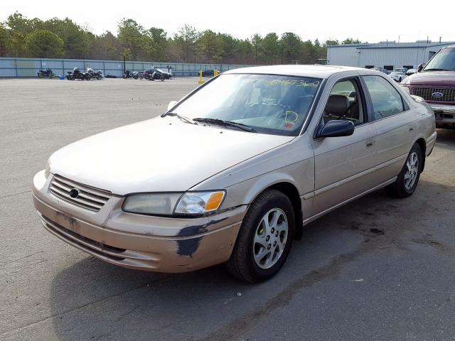 4T1BF28K5WU052469 - 1998 TOYOTA CAMRY CE  photo 2