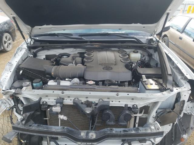 JTEBU5JR3J5551482 - 2018 TOYOTA 4RUNNER SR5/SR5 PREMIUM WHITE photo 7