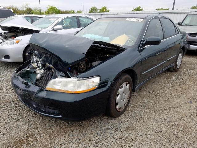 1HGCG5642WA142645 - 1998 HONDA ACCORD LX  photo 2