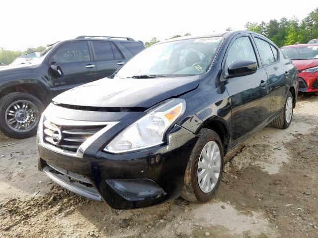 3N1CN7AP2JL805153 - 2018 NISSAN VERSA S  photo 2