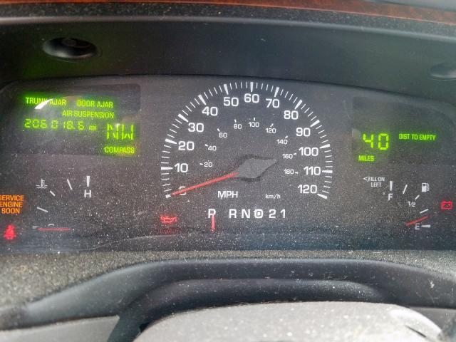 1LNHM81W51Y697639 - 2001 LINCOLN TOWN CAR EXECUTIVE  photo 8