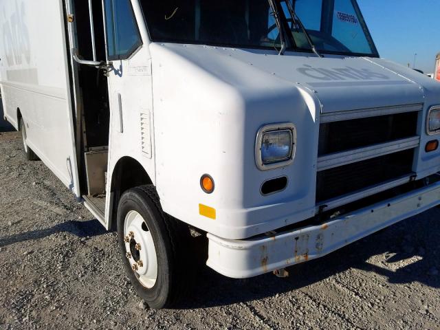 4UZAANCP83CM06775 - 2003 FREIGHTLINER CHASSIS M LINE WALK-IN VAN  photo 9