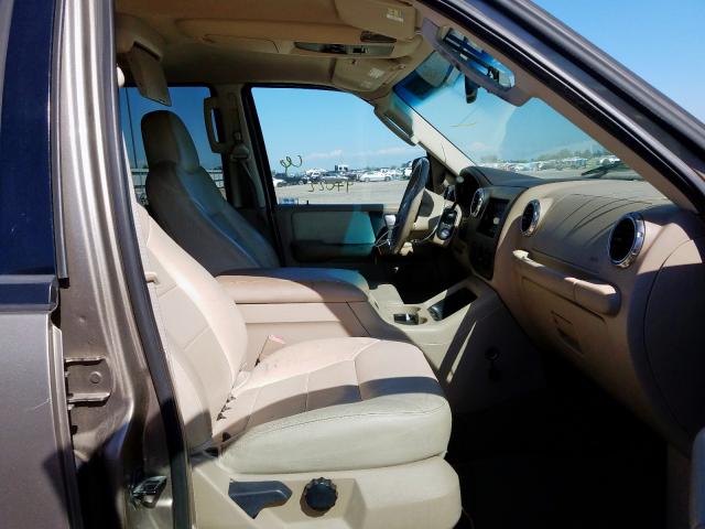 1FMRU15W33LB08156 - 2003 FORD EXPEDITION XLT  photo 5