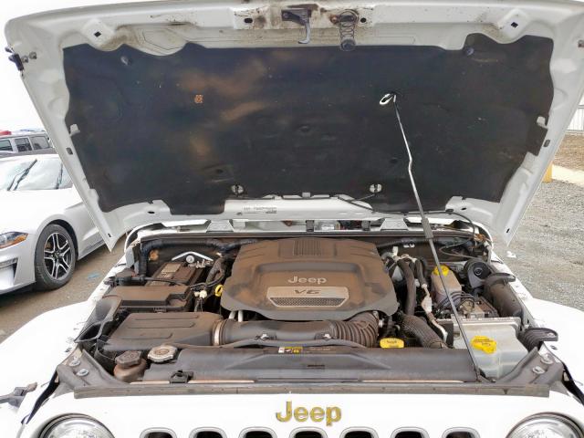 1C4HJWEG2JL918339 - 2018 JEEP WRANGLER UNLIMITED SAHARA  photo 7