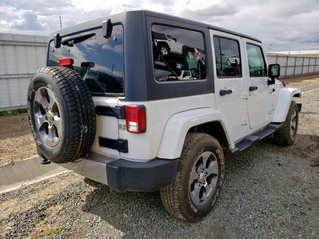 1C4HJWEG9JL920637 - 2018 JEEP WRANGLER UNLIMITED SAHARA  photo 4