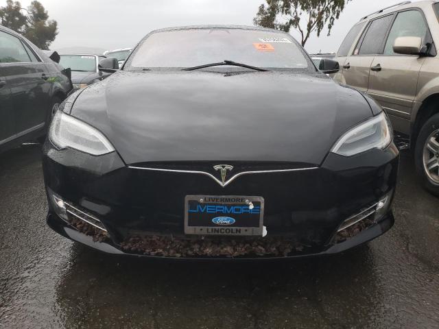 5YJSA1E28JF293557 - 2018 TESLA MODEL S Սև լուսանկար 5