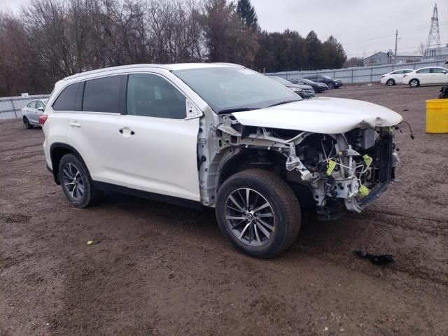 5TDJZRFH0KS570799 - 2019 TOYOTA HIGHLANDER SE WHITE photo 4