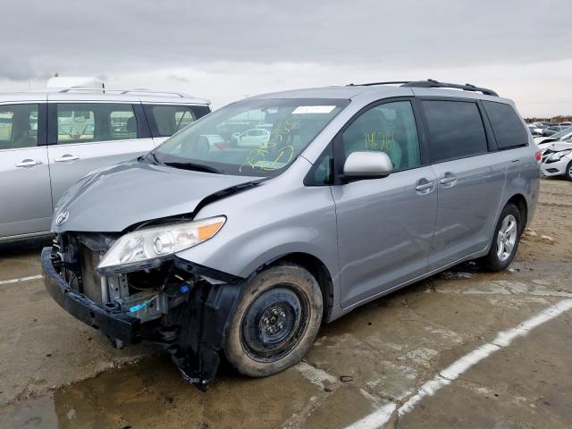 5TDKK3DC3BS137040 - 2011 TOYOTA SIENNA LE  photo 2