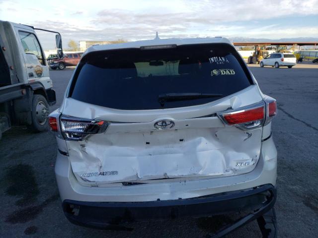 5TDKKRFH5FS076260 - 2015 TOYOTA HIGHLANDER XLE WHITE photo 6