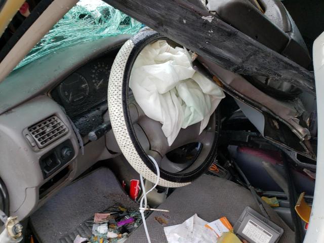 1Y1SK5287XZ444562 - 1999 CHEVROLET GEO PRIZM BASE SILVER photo 8