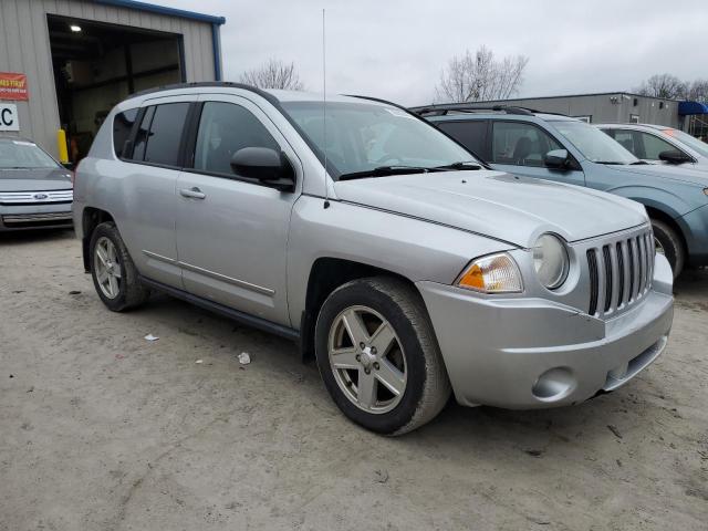 1J4NF4FB3AD502476 - 2010 JEEP COMPASS SPORT SILVER photo 4