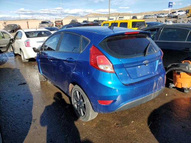 3FADP4EJ8JM130358 - 2018 FORD FIESTA SE BLUE photo 2