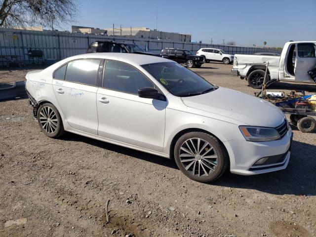 3VWD17AJ3GM242994 - 2016 VOLKSWAGEN JETTA SPORT WHITE photo 4